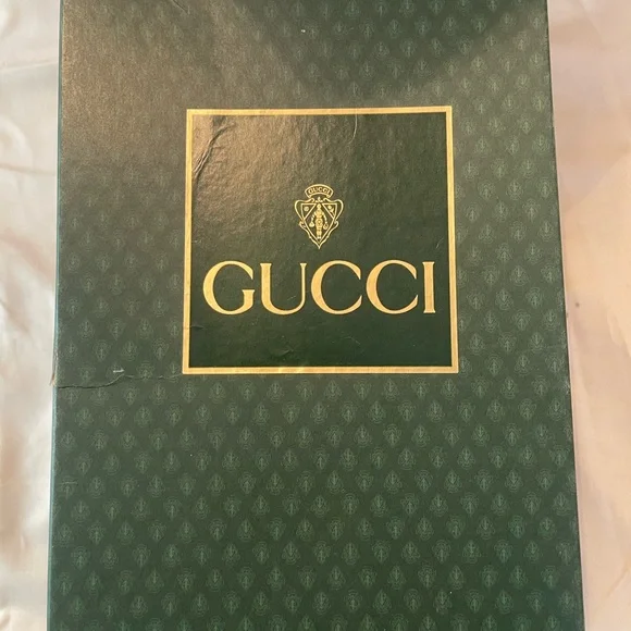 Gucci Women's Burgundy Leather Loafers with Silver Accent - Picture 12 of 12